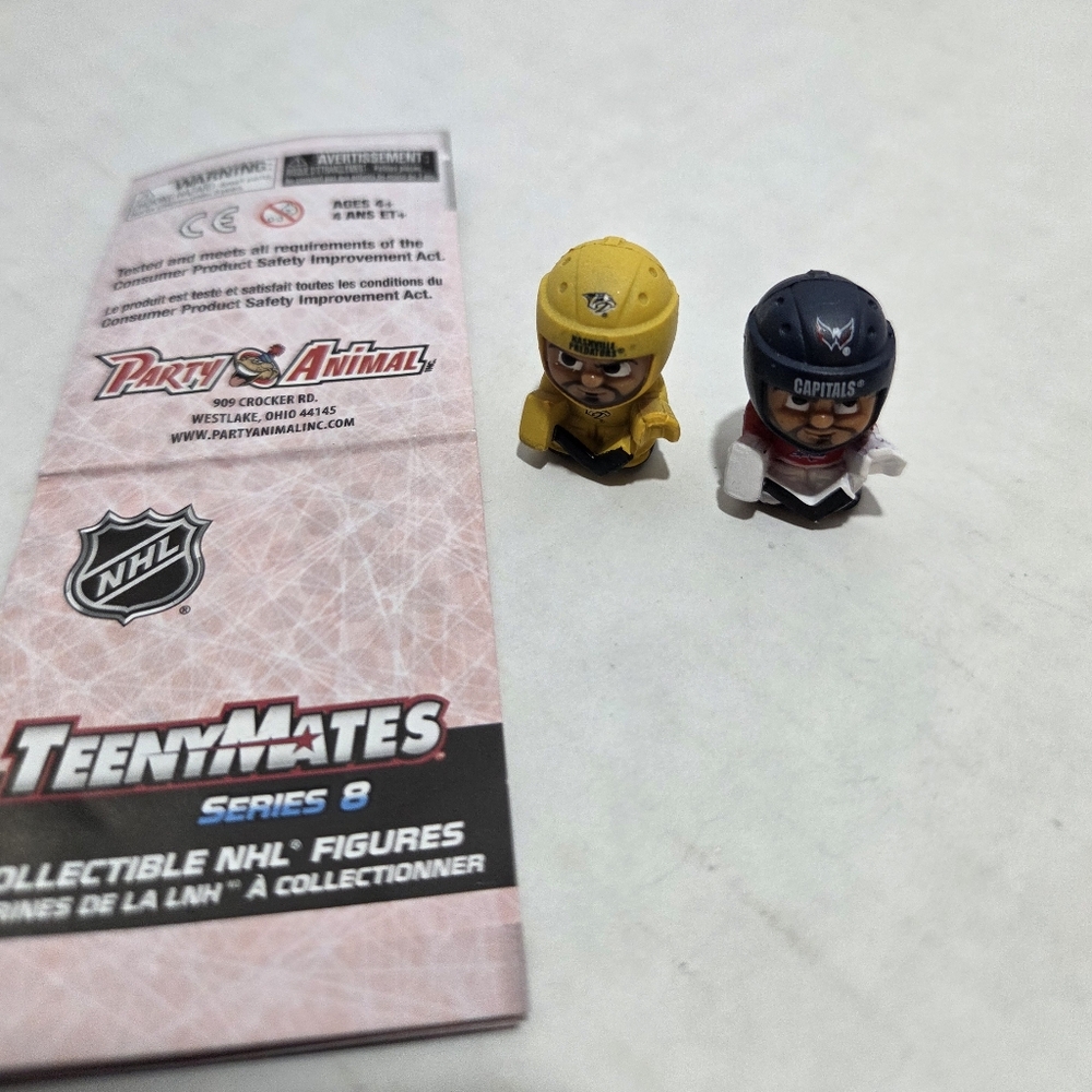 TeenyMates NHL Nashville Predators and Capitals Figure